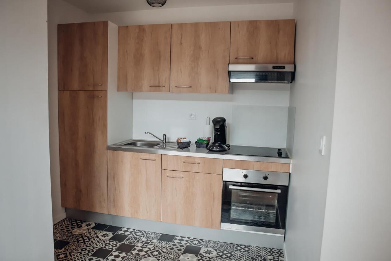 Superbe Appartement Avec Terrasse Au Calme Ernée Zewnętrze zdjęcie