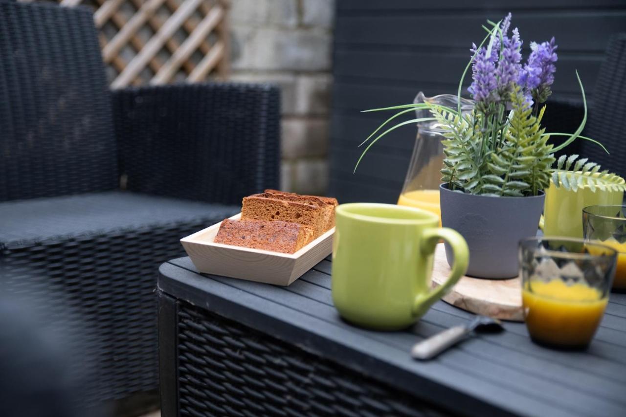 Superbe Appartement Avec Terrasse Au Calme Ernée Zewnętrze zdjęcie
